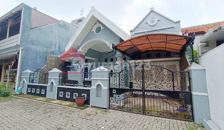 Rumah siap huni lokasi tengah kota cocok untuk kantor, rumah tinggal 2