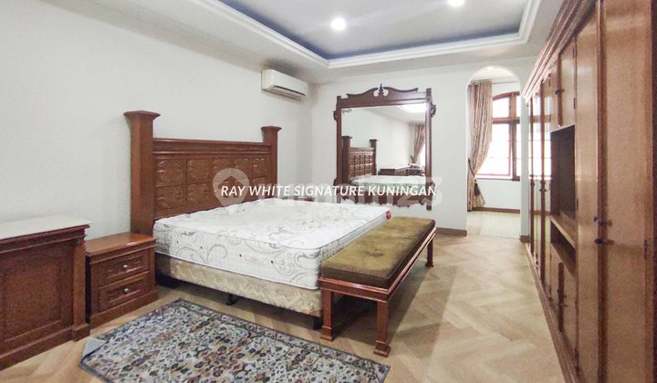 Luxury Home for Rent on Jl Blitar Menteng 2