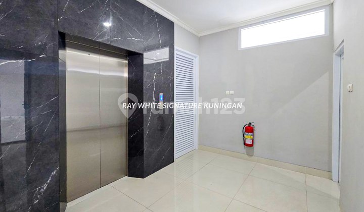 Brand New 4-Storey Building in Citeureup Area, Bogor Brand New 4-Storey Building in Citeureup Area, Bogor