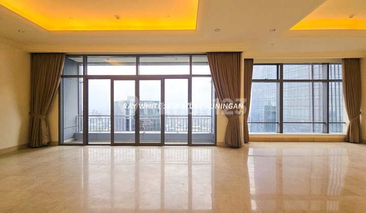 Airlangga Ritz Carlton Mega Kuningan Apartment Semi Furnished