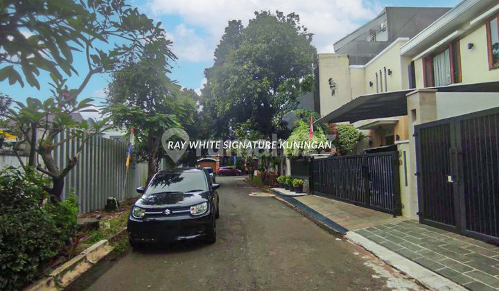 Dijual Tanah di Lokasi dalam Perumahan Utama Pondok Indah 2