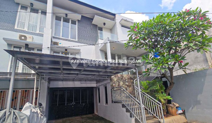 Town House 2 Lantai di Jalan Haji Subuh Dekat TB Simatupang