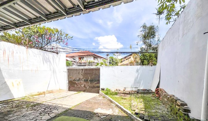 Dijual Rumah Cocok untuk Kosan Dekat Kawasan Perkantoran TB Simatupang, Cilandak