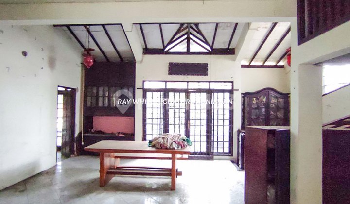 Rumah Lama Dalam Lokasi Tenang di Komplek TVRI Cocok Sebagai Hunian 2