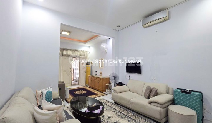 Ready-to-Occupy House in a Quiet and Comfortable Location on Jl. Danau Sindereng Benhil 2