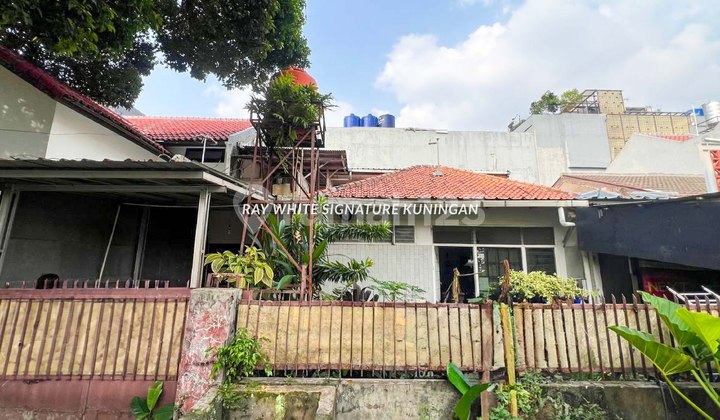 Jual Rumah Tua Layak Huni di Jl. Ciniru VII Kebayoran Baru