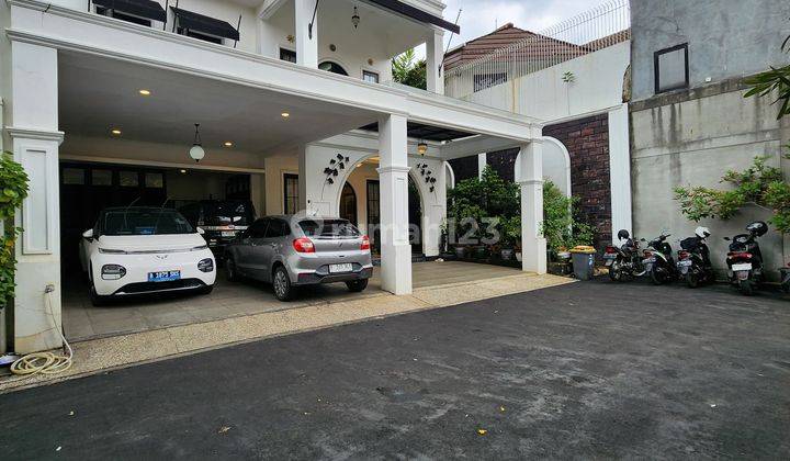 Rumah Cantik Dikemang 2 Lantai Full Furnished 1