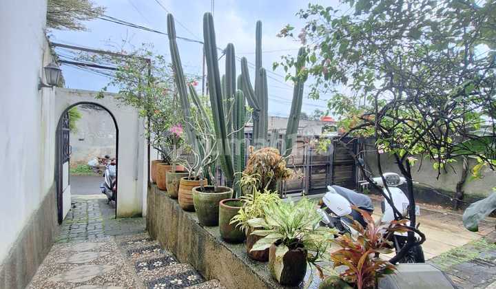 Home Feels Like Divilla Definition Home.sweat Home in Jakarta 2