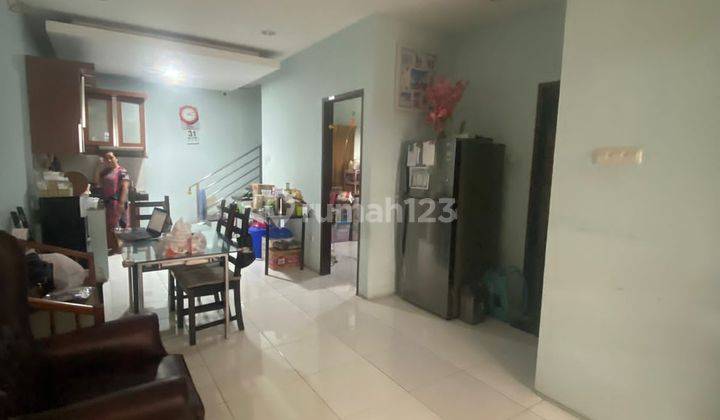 Jual Cepat Rumah Cakep Siap Huni 2 Lt di Karang Tengah Tangerang  2