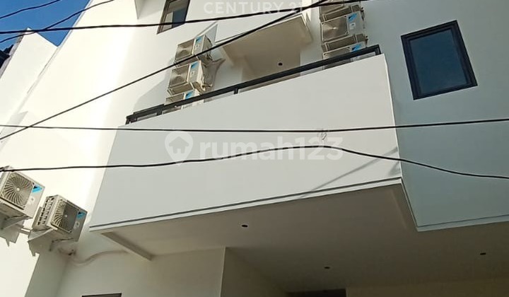 Rumah Kost 17 Kamar Area Tanjung Duren Jakarta Barat Strategis