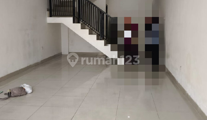 For Rent: Shop House Suitable for Business in Tebet, South Jakarta For Rent: Shop House Suitable for Business in Tebet, South Jakarta