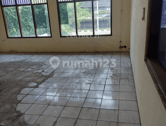 Gudang 2 Lantai Lokasi Strategis Di Ring Road Jakarta Barat