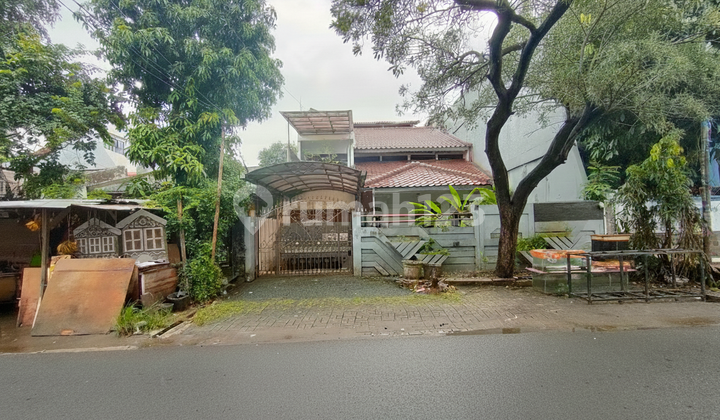 For Sale: Residential Property with 250 M Land Area in Kav DKI, North Meruya