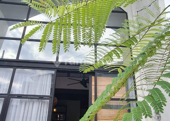 Sewa Rumah Semi Villa