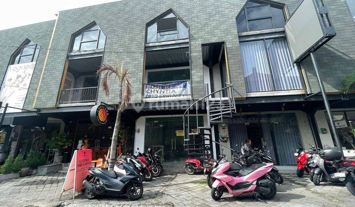 For Rent 3 Floors Shophouses At Strategic Area Of Canggu Bali 1