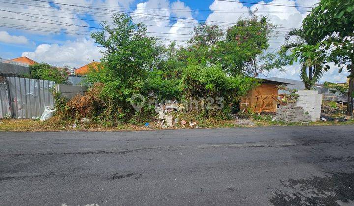 Commercial land for sale at Taman Sari Kerobokan location 2