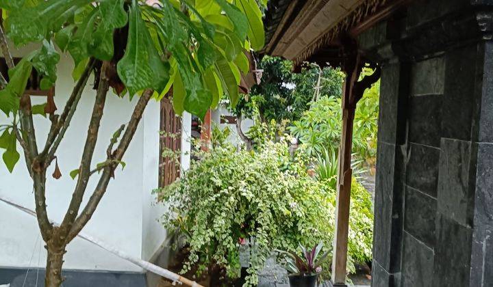 Land for sale with Balinese style house 2