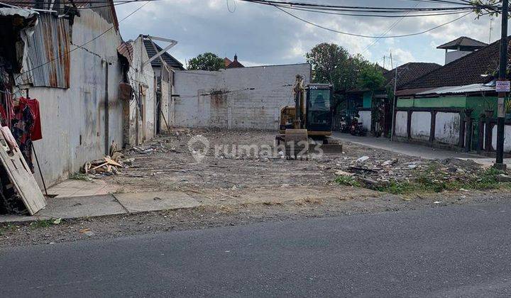 Land for sale on the Main Street of Gunung Salak Denpasar 2