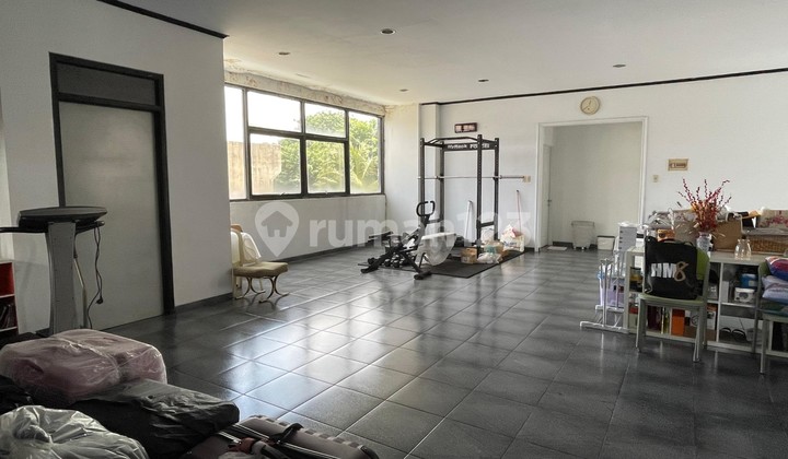 Rumah mewah ukuran besar di Tambora Jakarta Barat, 038DinKim 2