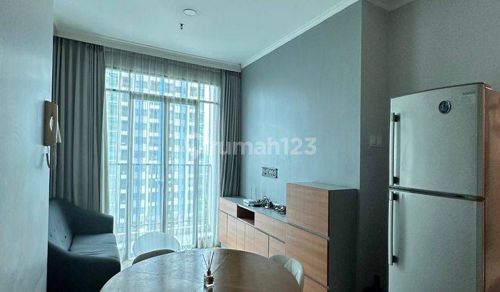 Dijual Cepat 2 Bedrooms Hampton Park Apartment (Open For Nego) 1