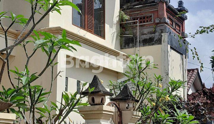 RUMAH INI BERADA DI LINGKUNGAN PERUMAHAN ONE GATE SYSTEM DI DALAM KOTA DENPASAR BALI 1