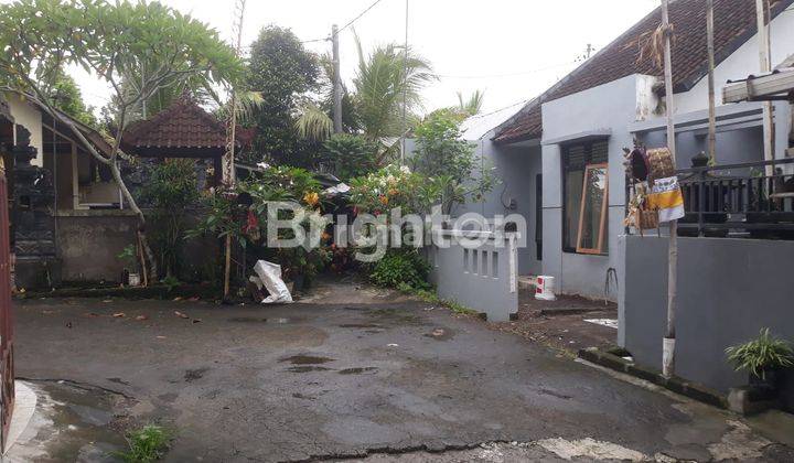 RUMAH SEDERHANA LINGKUNGAN SEJUK DI DAERAH PARIWISATA ALAS KEDATON KEDIRI 1