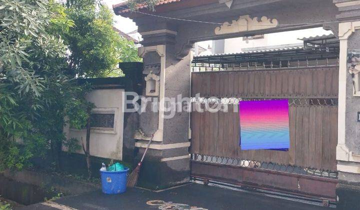 RUMAH 2 LANTAI DI RENON DENGAN FASILITAS FULL FURNITURE  1