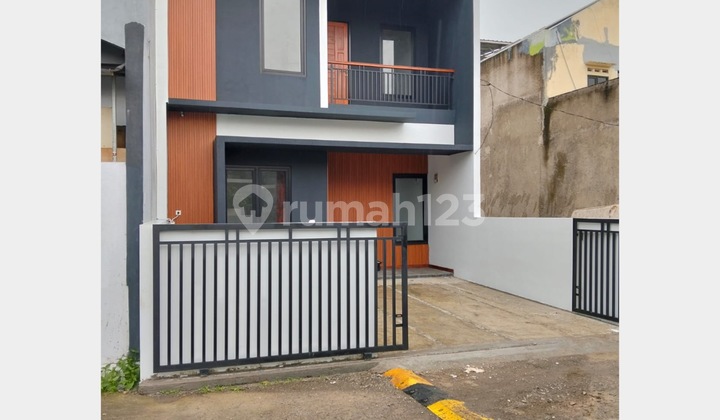 Dijual Rumah Siap Huni di Arcamanik, Lingkungan Tenang