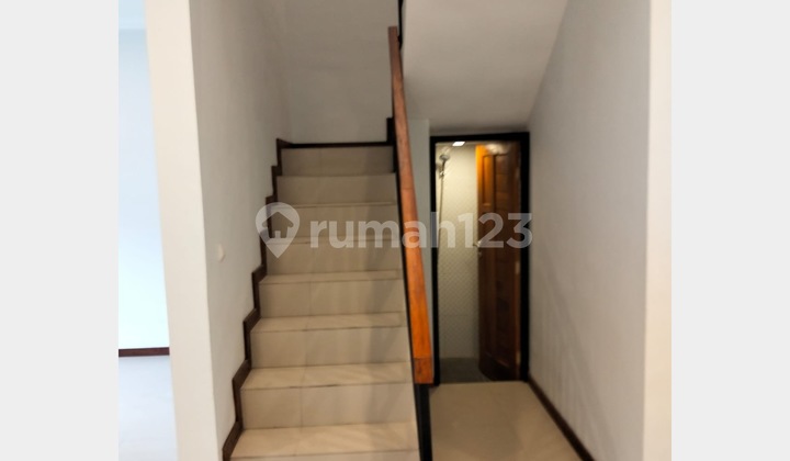 Dijual Rumah Siap Huni di Arcamanik, Lingkungan Tenang 2