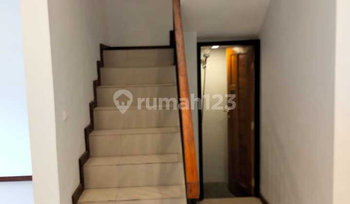 For Sale: Ready-to-Live House in Arcamanik, Bandung City, 3 Bedrooms, Complete with SHM and Building Permit. 2