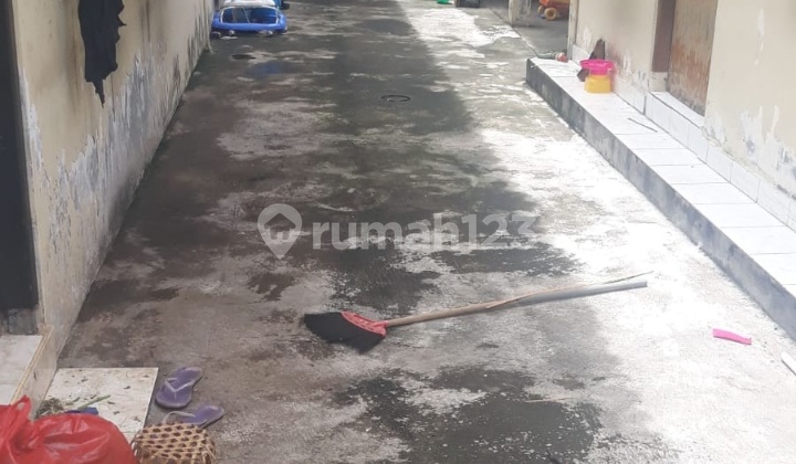 For Sale Land with House Building Bonus Location Bawean Island Sanglah West Denpasar