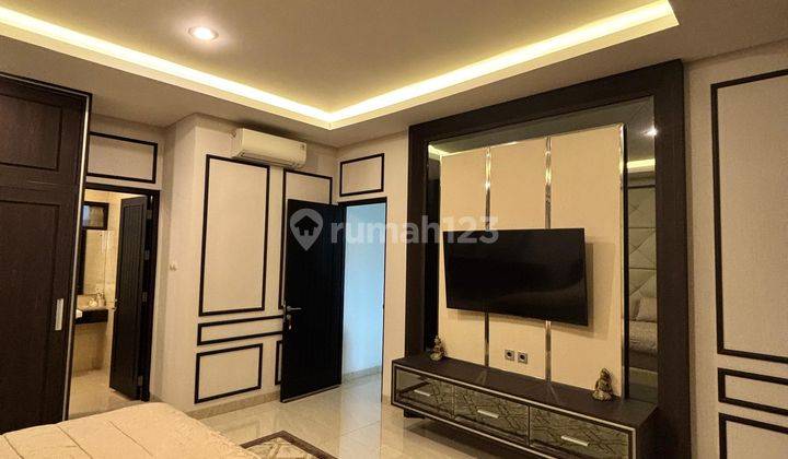 Rumah Cantik Siap.huni.fullfurnish Di.perumahan Palagan 2 .mnt Ke Hyat Rumah 2