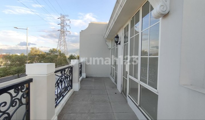 Two-Story Premium Residence in the Exclusive Area of Podomoro Park Bandung 2