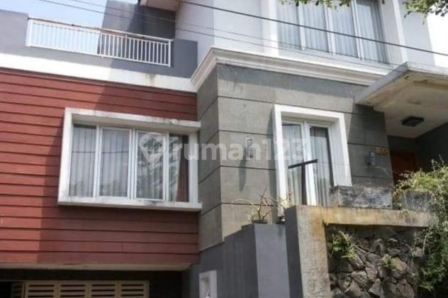 Rare!!! Semi-Furnished House with Rooftop & Mini Pool in Cisaranten Kulon, Bandung City 2