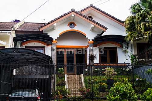 Di Bawah Appraisal Rumah Sejuk & Terawat di Pondok Hijau Bandung