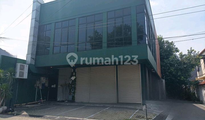 Rumah Ex Restoran 2 Lantai Furnished Di Pleburan Semarang 1