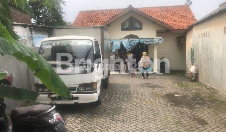 RUMAH STRATEGIS TENGAH KOTA DI MEDOHO RAYA 1