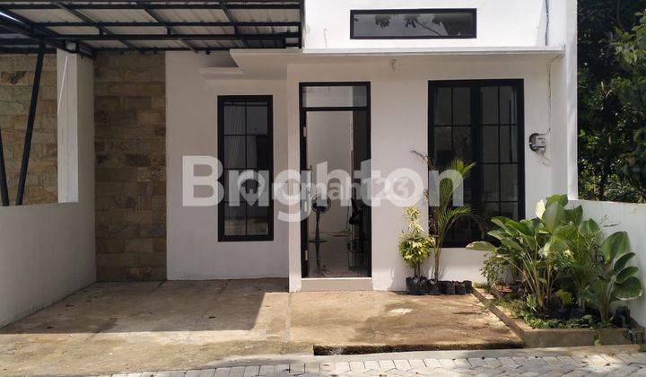 RUMAH CANTIK DAN SIAP HUNI BANYUMANIK SEMARANG 1