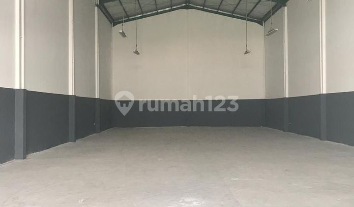 Disewakan Gudang Plong di Bizpark Cakung - Akses Truk & Kontainer