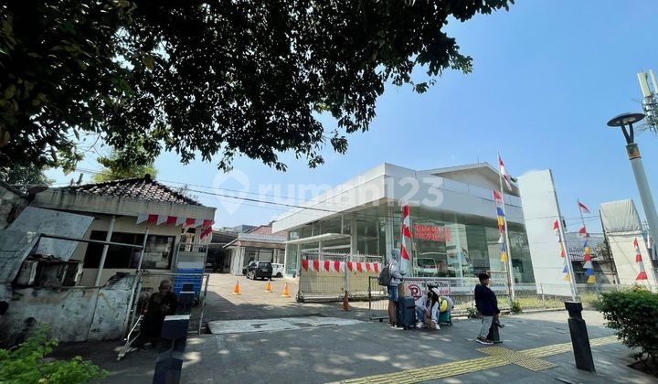 For Sale Showroom in Prime Area on Jl Raya Kramat, Central Jakarta For Sale Showroom in Prime Area on Jl Raya Kramat, Central Jakarta