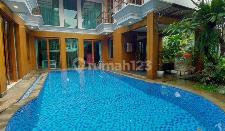 Dijual Rumah Mewah dengan Private Pool di Patra Kuningan - Lt 550 M², Lokasi Prime Jakarta Selatan Dijual Rumah Mewah dengan Private Pool di Patra Kuningan - Lt 550 M², Lokasi Prime Jakarta Selatan