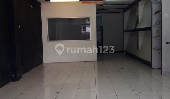 For Rent: Strategic Area Shop House on Jl Panglima Polim Raya, Kebayoran Baru 2