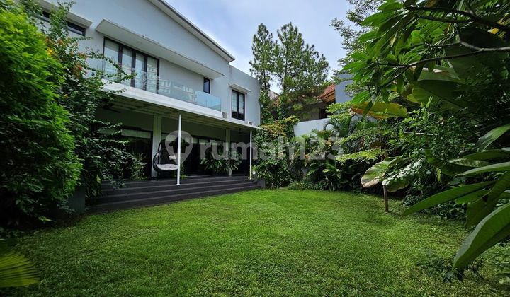 Dijual Cepat! Rumah Modern Mewah Full Furnished di Kemang - Harga Turun Jauh, di Bawah Pasaran