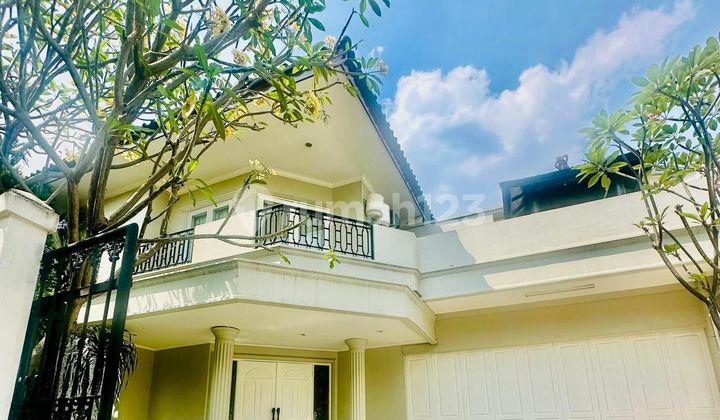For Rent Modern 2-Story Classic American Style House in Cipete at Jl. Cipete Raya No.9, South Cipete, Cilandak, South Jakarta City, DKI Jakarta, Indonesia, 12410, Cipete Beautiful House 2