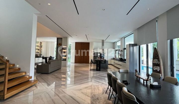 Dijual Luxury Golf View Residence di Telaga Golf Bsd | Fully Furnished, Rooftop, Private Pool, Hoek Dijual Luxury Golf View Residence di Telaga Golf Bsd | Fully Furnished, Rooftop, Private Pool, Hoek