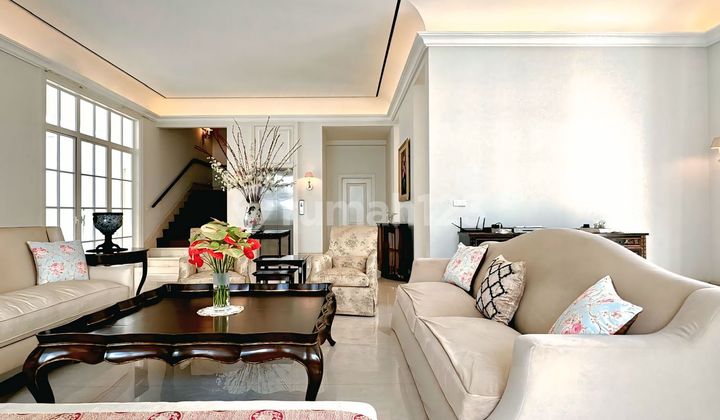 Fast Sale - American Classic House With Private Elevator In Kuningan, South Jakarta | Land Area 604 M² 2