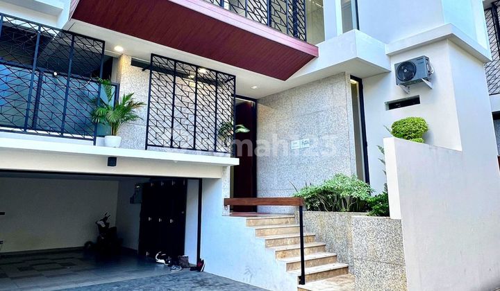 Turun Harga! Dijual Brand New Townhouse di Kemang - One Gate, 5+2 Kt, Siap Huni