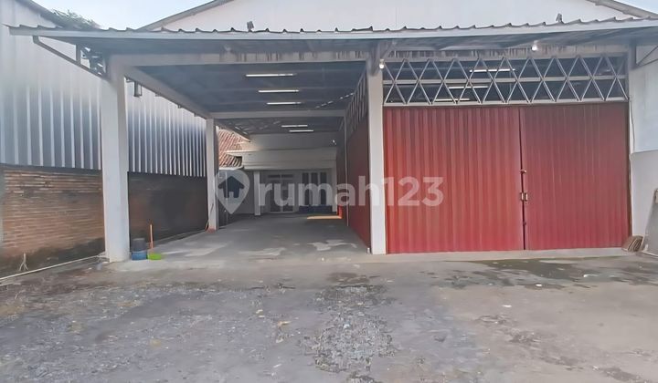 Disewakan Gudang & Kantor Strategis Ciracas - Lt 1000 M² Akses 40Ft