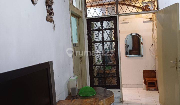 Rumah Beverly 2lt Siap Pakai Semi Furnished 1