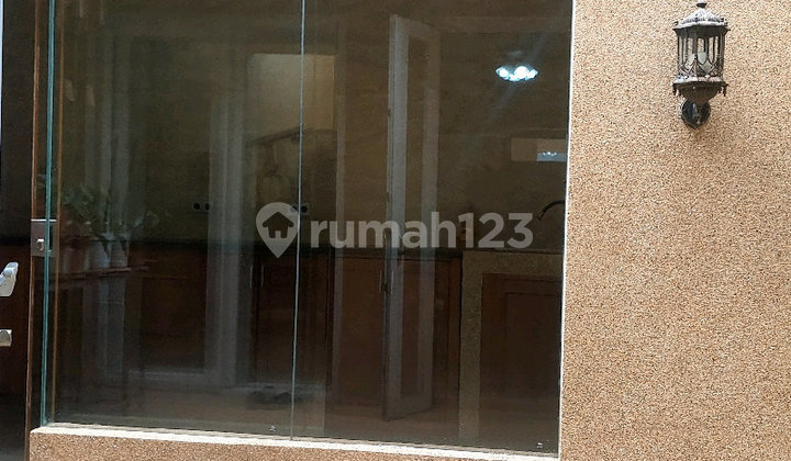 Nice Special Home Ready to Live In Simpruk Park Lippo Cikarang 2